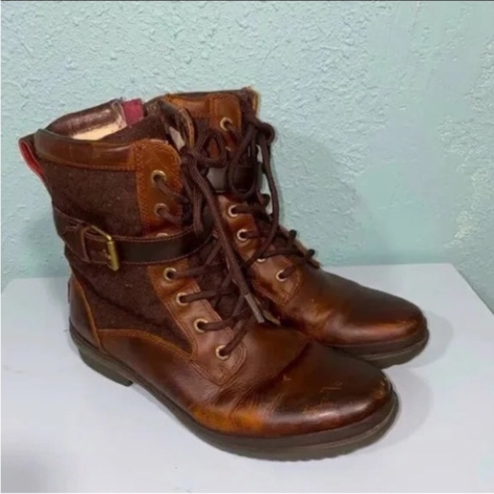 Womens leather boots